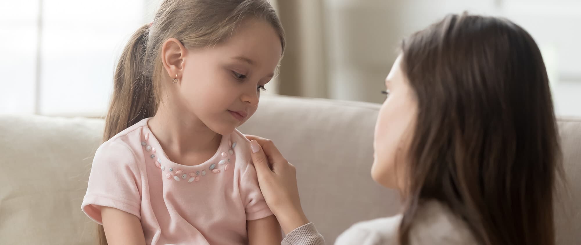 كيف أمنع طفلي من التنمّر أو التعرّض له؟